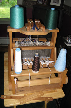 loom & yarn ready for MAFA conference