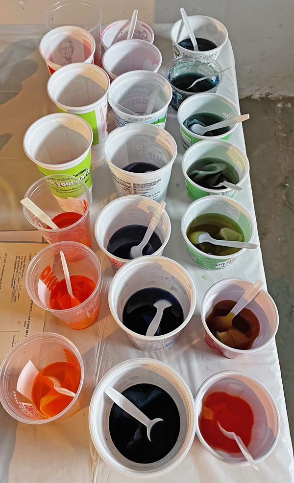 dyeing fabric for a color wheel