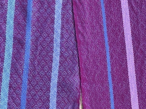Alzheimer's shawl, 2 sides, closeup