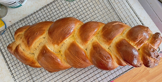 braided egg bread