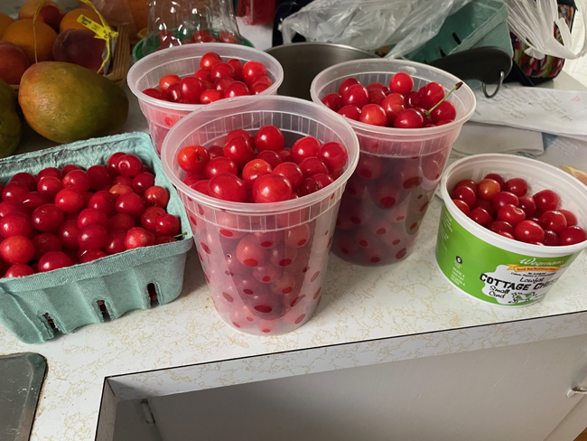 4-1/2 quarts tart cherries